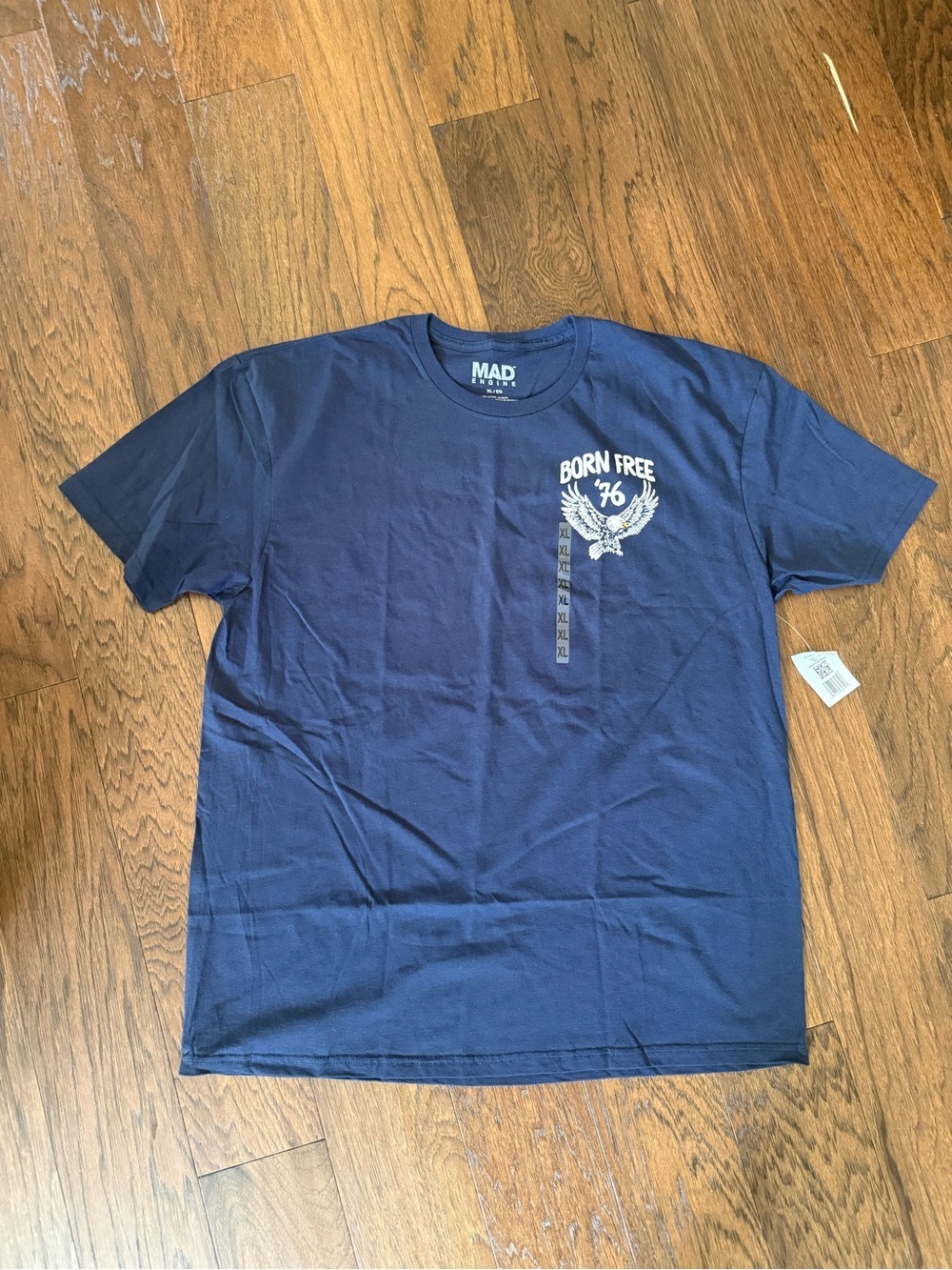 NWT Born Free '76 Eagle Graphic Tee - Navy Blue